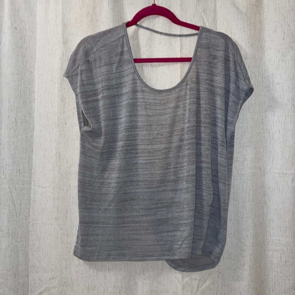 Gray short sleeve with tie, back size medium express